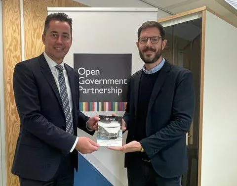 Manuel Calvo solicitó el ingreso formal de la Legislatura como miembro pleno a la OGP