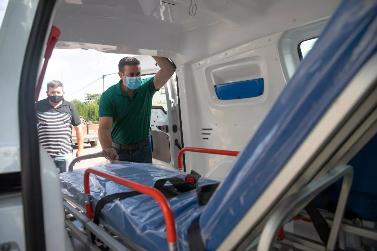 Localidades de Calamuchita reciben aportes de la provincia