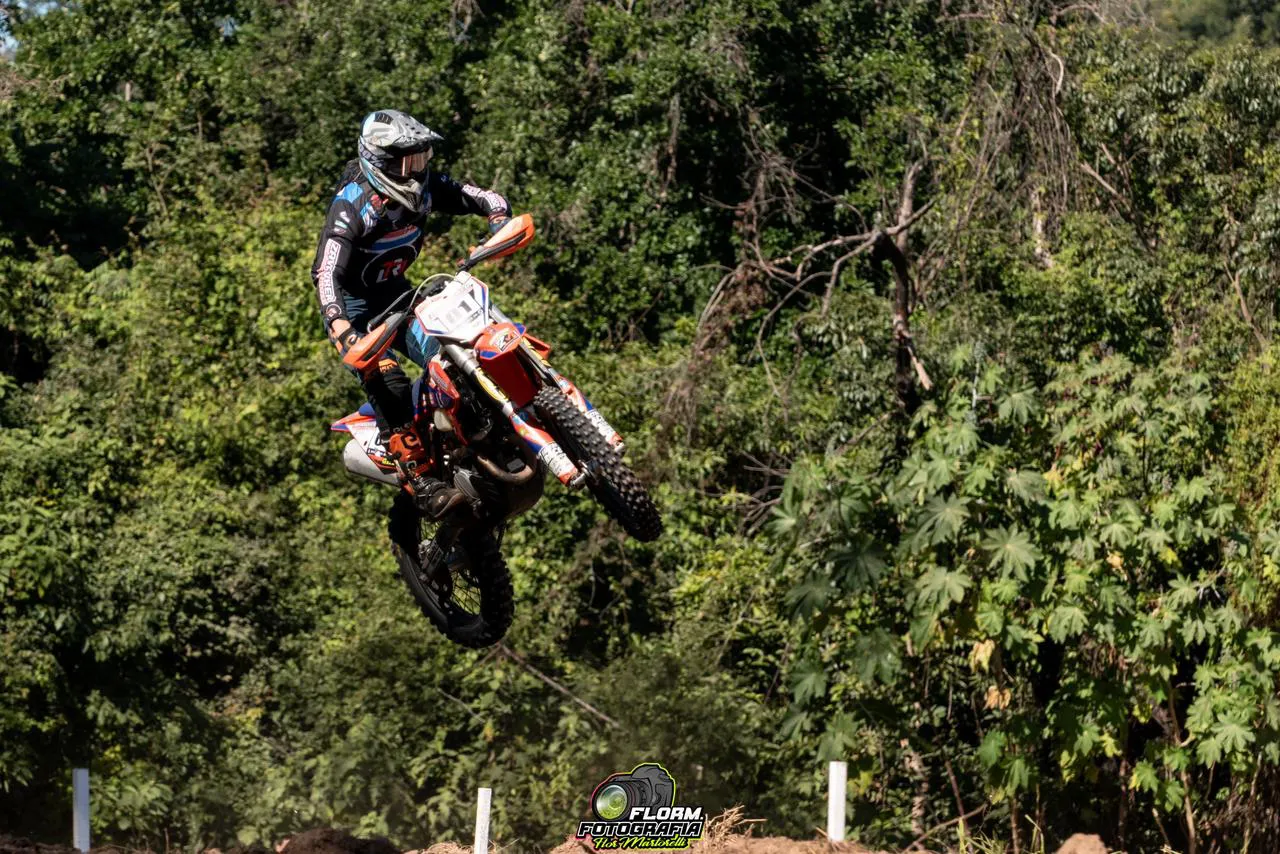 9f54cbc1-5912-4247-823c-860e7174833f