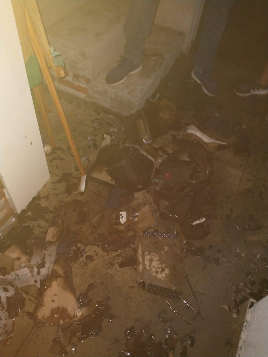 Incendio de vivienda en Embalse 06