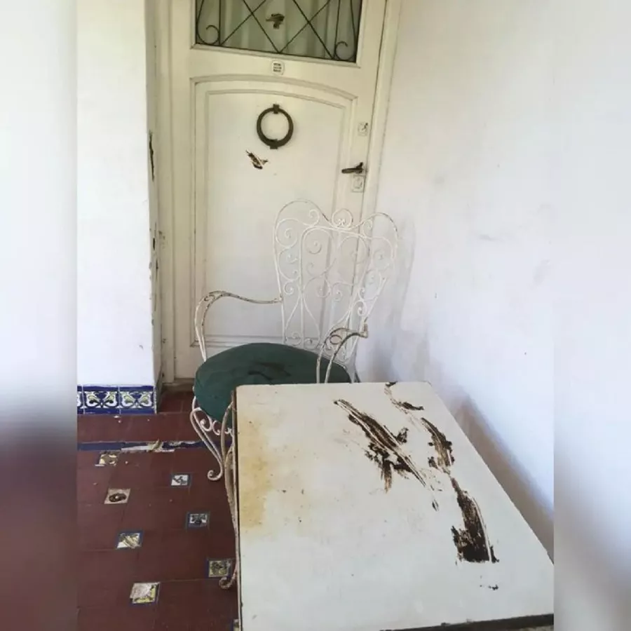 5c12df98-5c97-42e6-bd35-258f078615f5