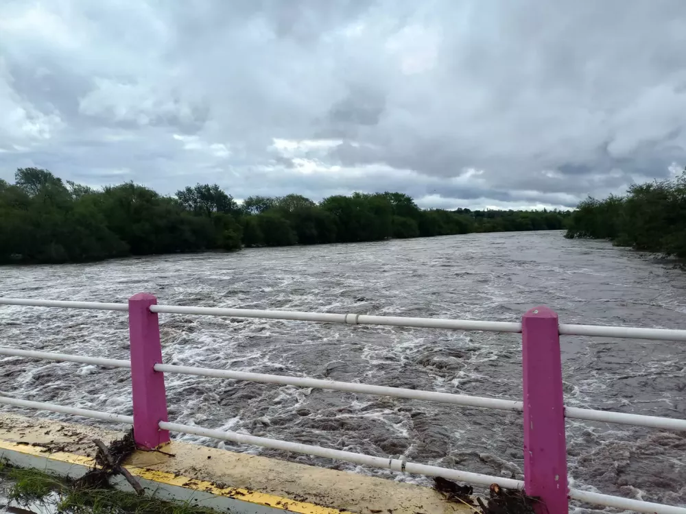 Serías inundaciones en Cañada del Sauce por la crecida del río