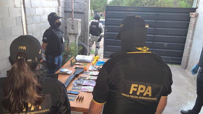 DROGA EN HUEVOS KINDER 02