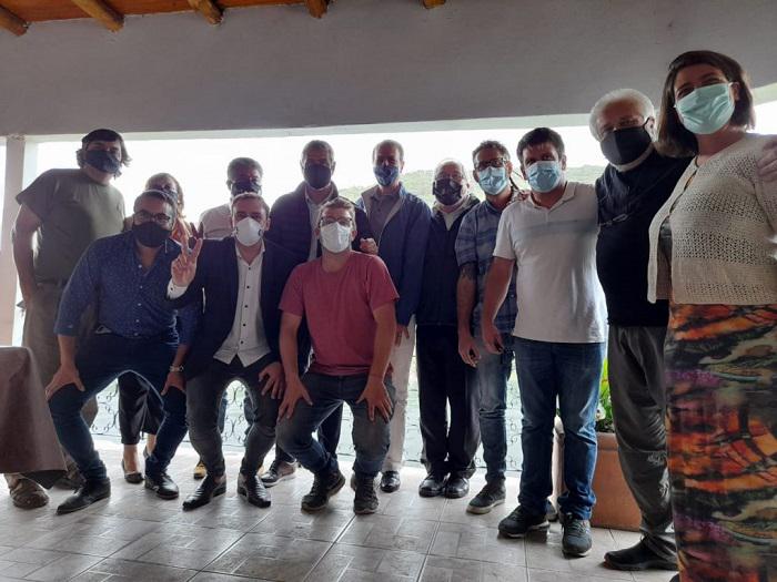 RIVEROS RECIBIO A FERRARESI 01