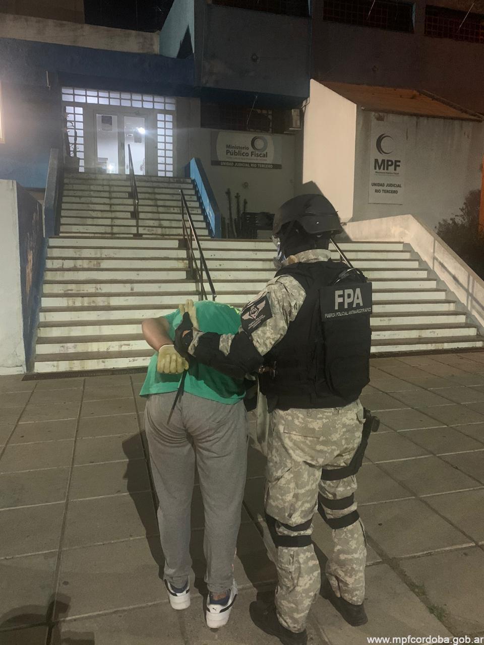 08-40-29-WhatsApp-Image-2020-11-06-at-2.22.47-AM