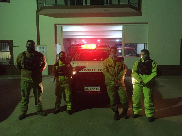 BOMBEROS DE EMBALSE A UNQUILLO 01