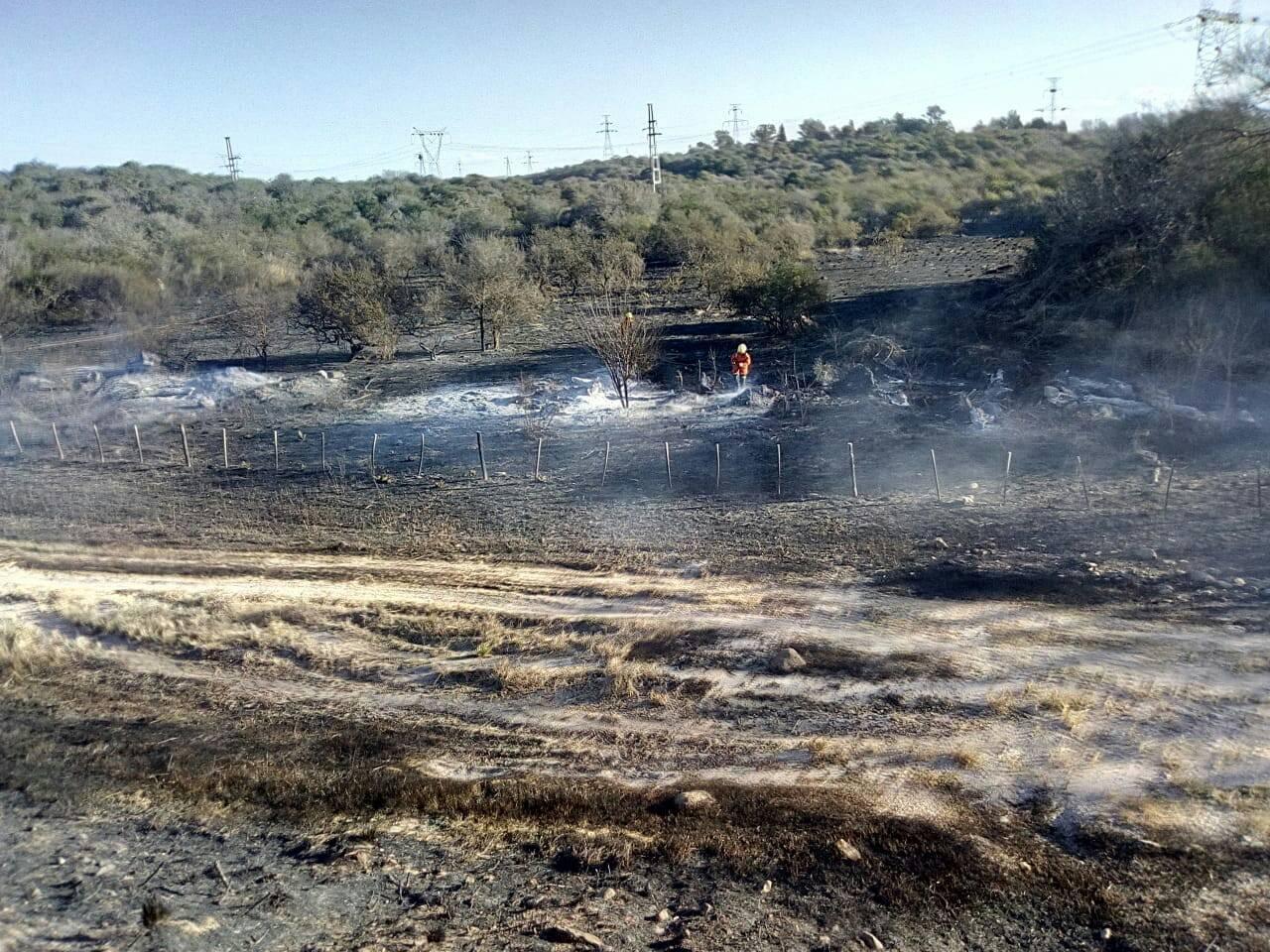 embalse bomberos incendio almafuerte 2