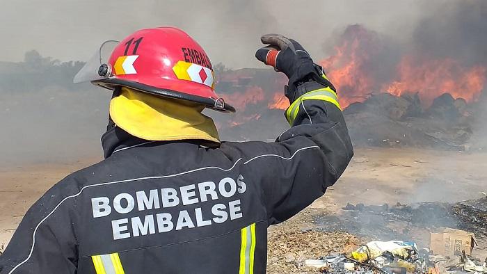 INCENDIO CERRO PISTARINI EMBALSE 06