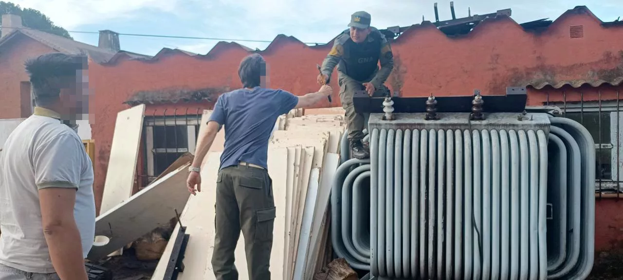 Embalse: un hombre fue detenido por extraer rollos de cobre de un transformador 