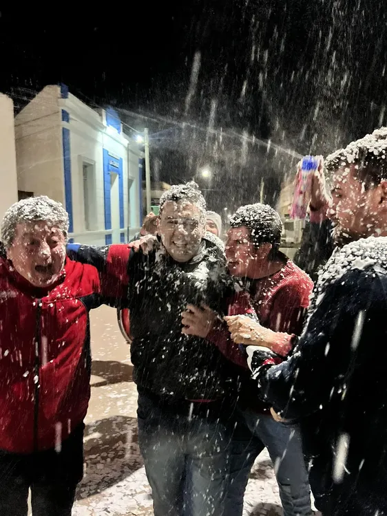 Jaimes festejó en La Cruz 01
