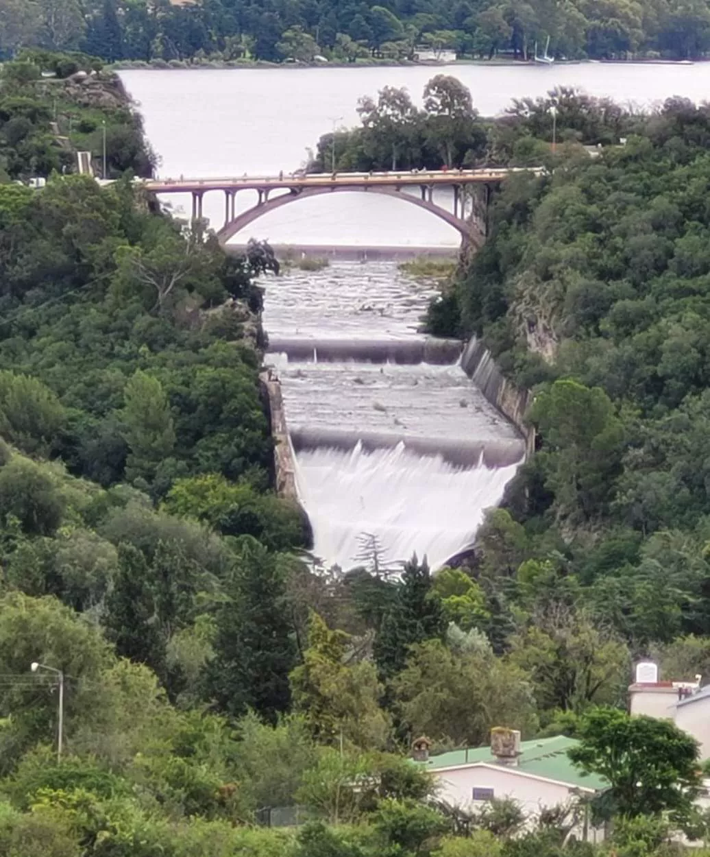 Serías inundaciones en Cañada del Sauce por la crecida del río 