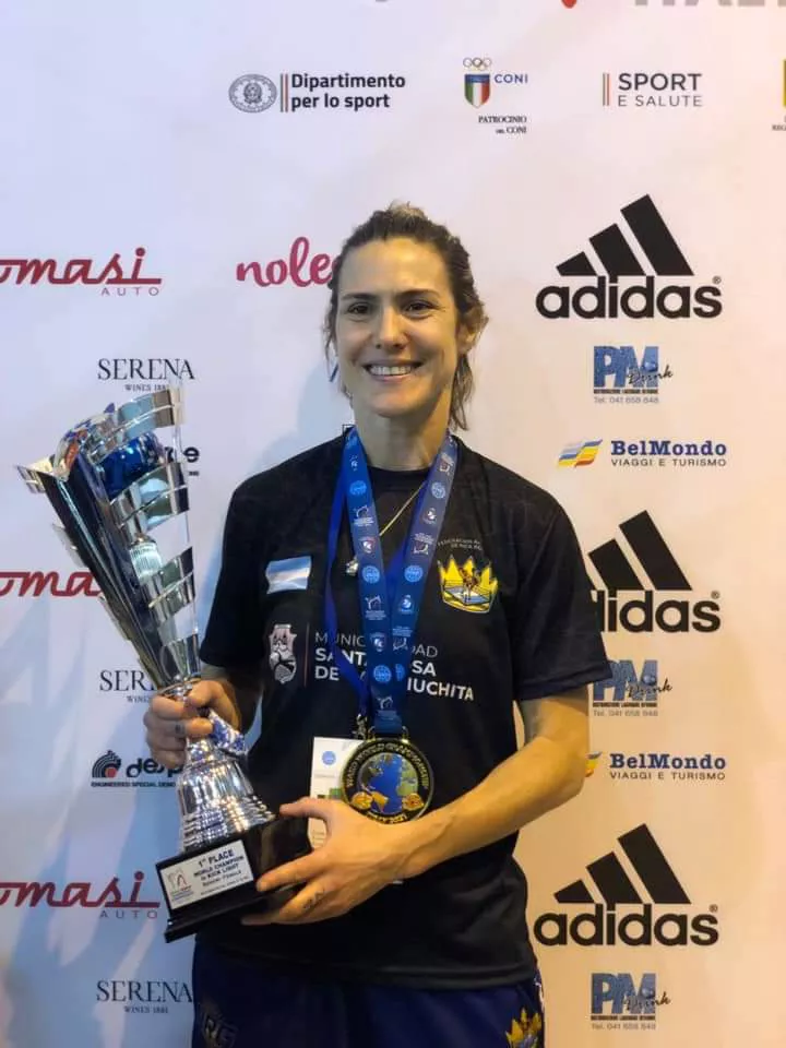 5b6ca337-e68d-4c49-8c5a-40a0b9b74d4a