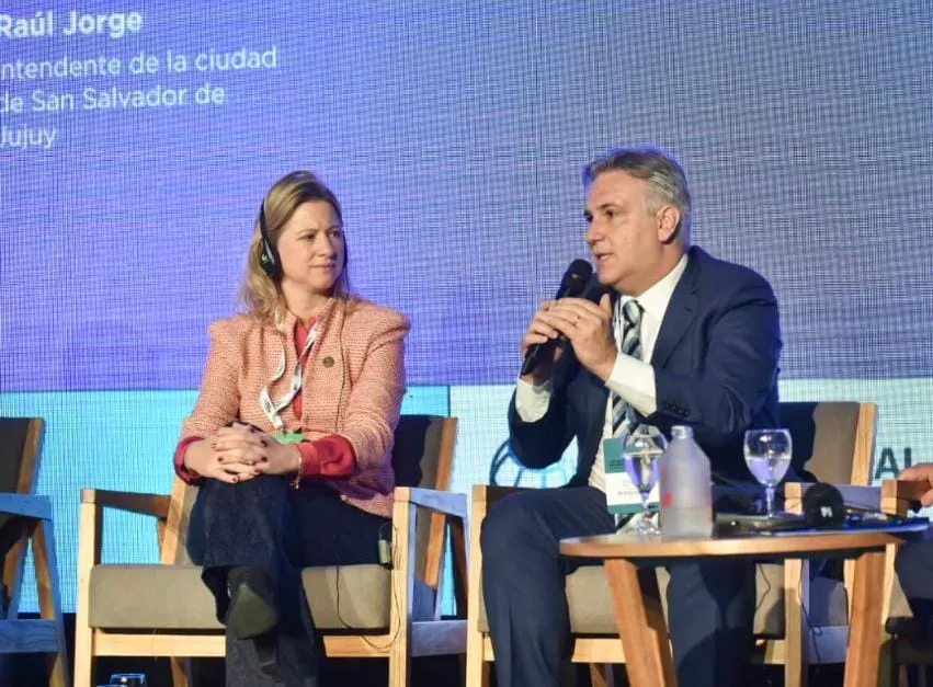 Llaryora disertó en la Cumbre Global de Alcaldes “C40”