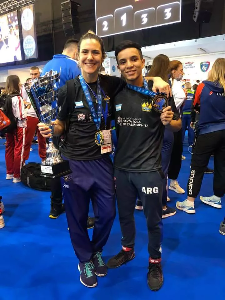 69ae949d-614d-4e7b-9169-e938b39fb000