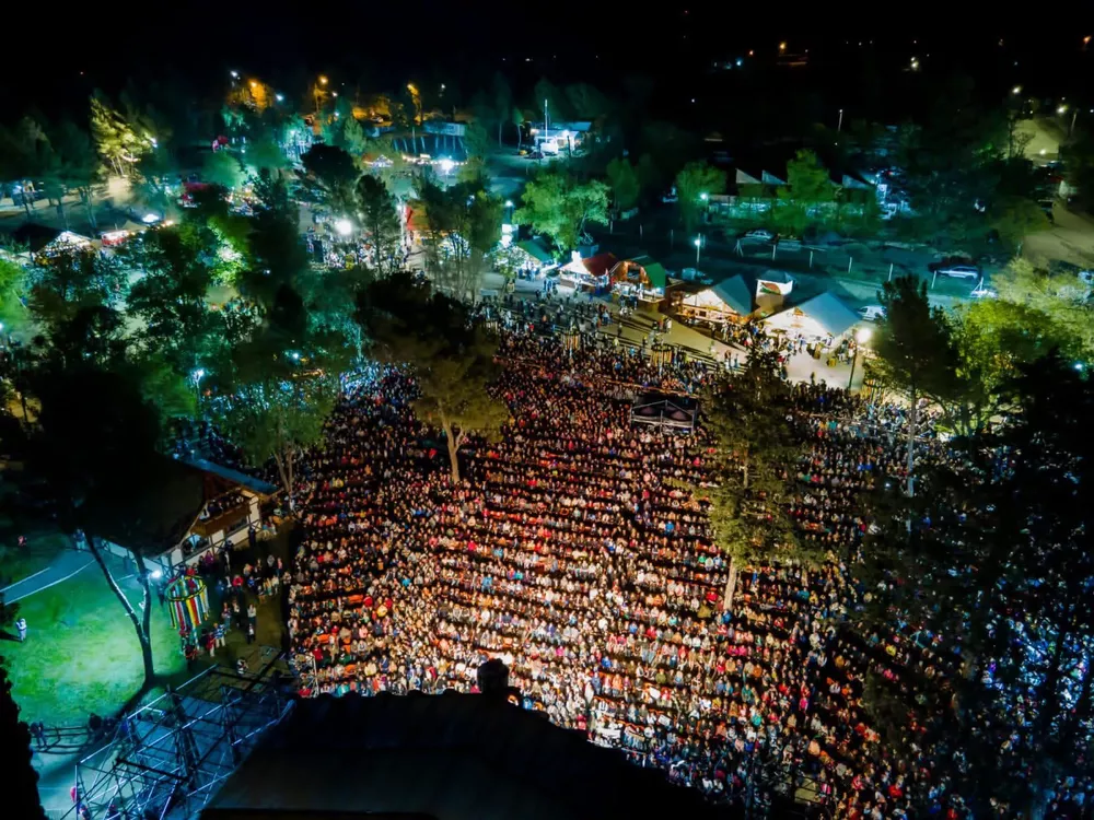 Mas de 15 mil personas disfrutaron de la segunda jornada de la Oktoberfest con La Sole 