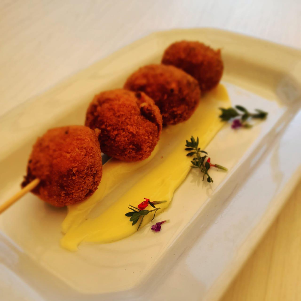villa yacanto brochete cocina madre