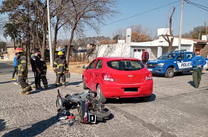 ACCIDENTE MOTO AUTO STA ROSA 01
