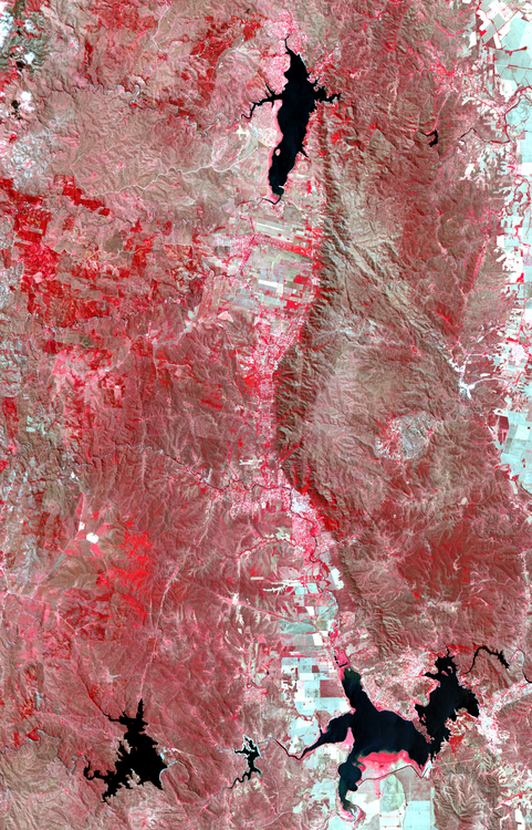 Imagenes_destacadas_-_LandSat-8_OLI_-_Valle_de_Calamuchita,_Cordoba_-_2015-10-15_-_Infrarrojo_color