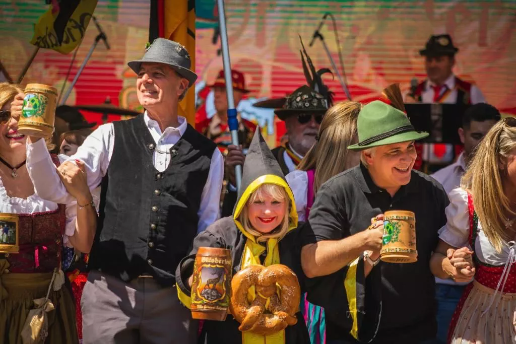 Mas de 15 mil personas disfrutaron de la segunda jornada de la Oktoberfest con La Sole 