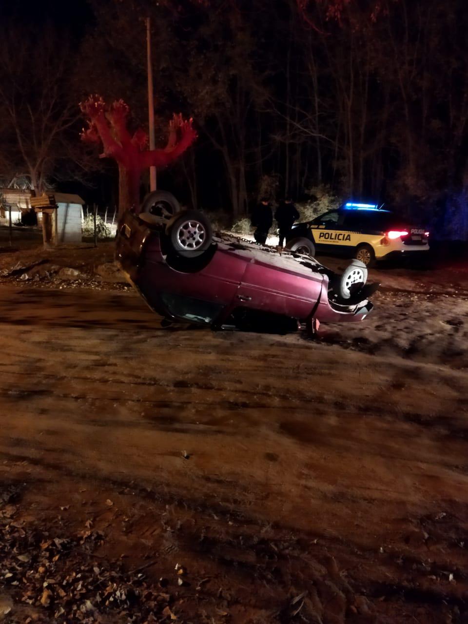 AUTO VOLCADO STA ROSA 02