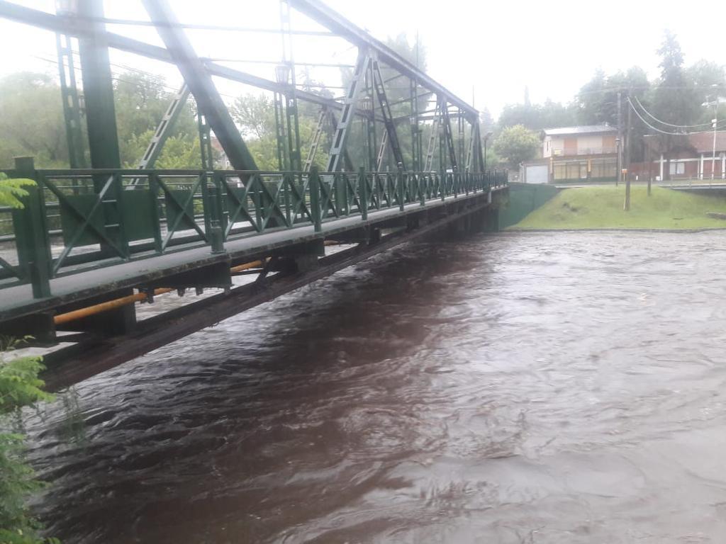 Puente de Hierro crecida rio santa rosa 31-1-21