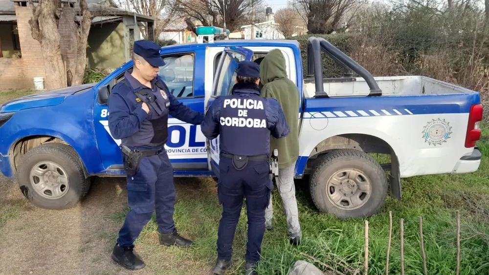 Allanamientos en Calamuchita: desarticulan banda que usurpaba terrenos y los vendía
