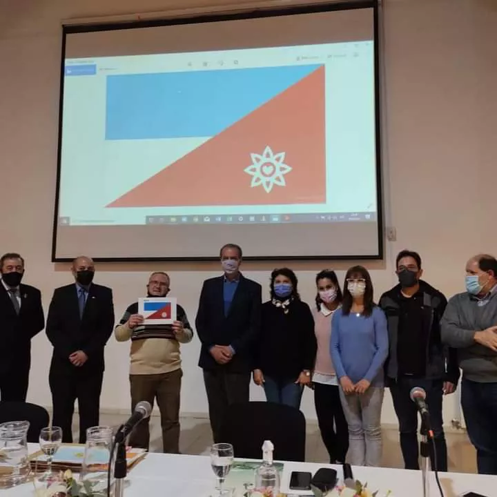 bb1ffd51-d906-4f79-b33a-4eb42a1d33b1