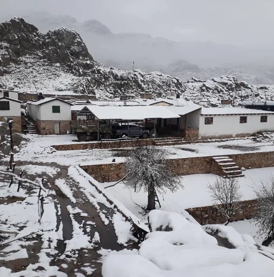 champaqui base ariel bustos con nieve