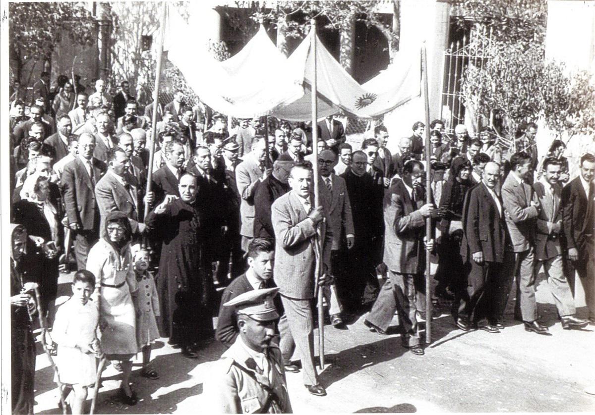 Procesion en calle Libertad - Foto gentileza: Analía Signorile