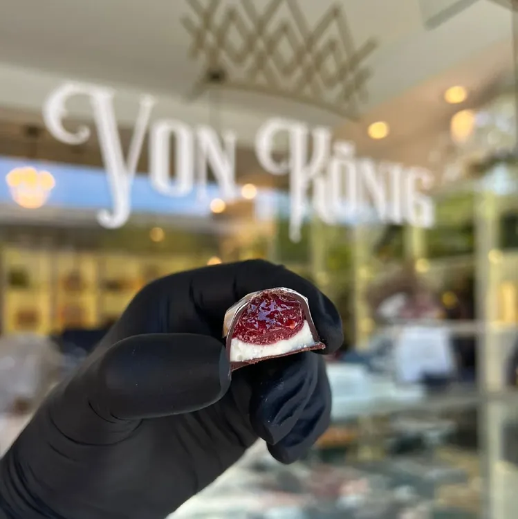 Bombón de frutos del bosque Von König 