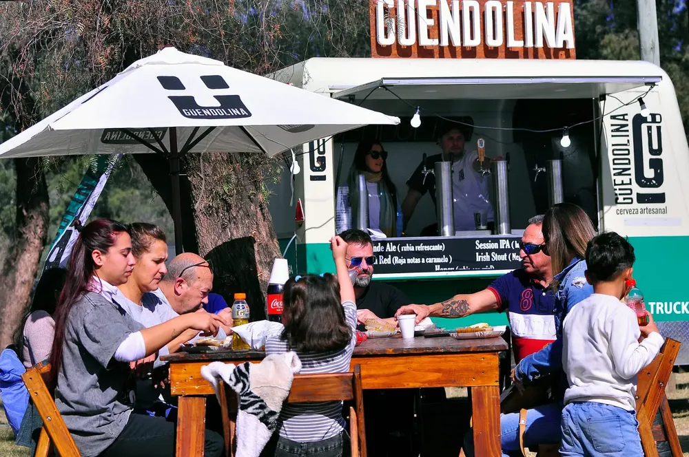 c9ca8655-3e08-4a8a-b237-715403ee3f70