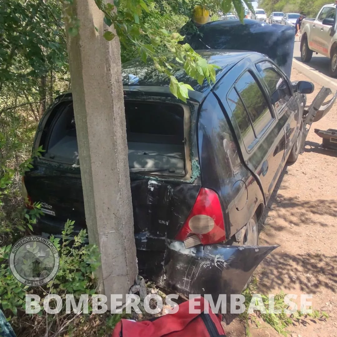 Embalse: dos automóviles chocaron sobre la ruta 5