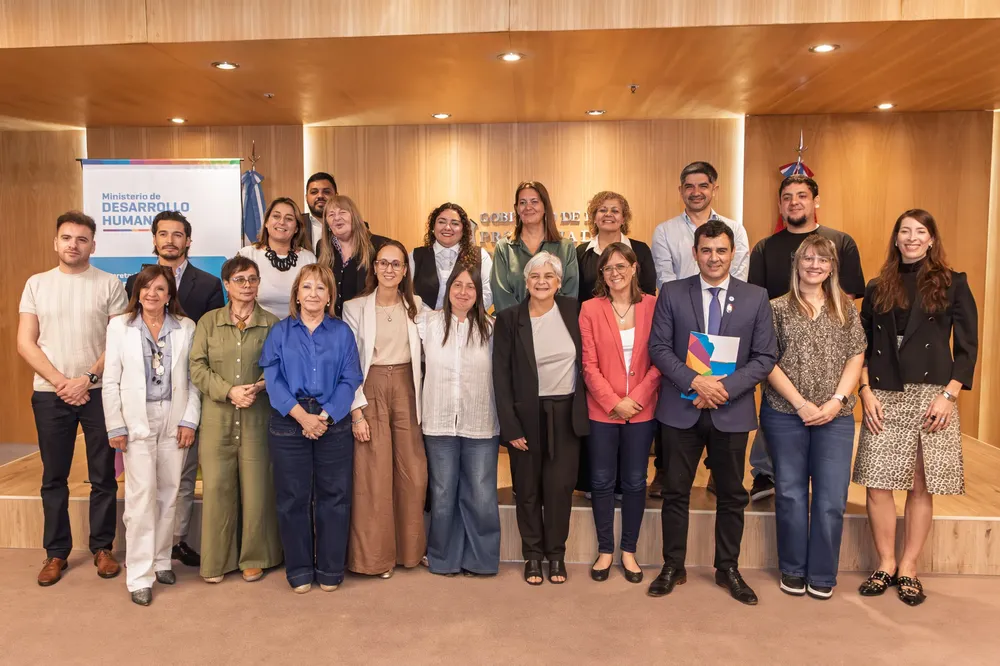 c7efeec4-dbeb-4656-bd3b-ad69802ad423