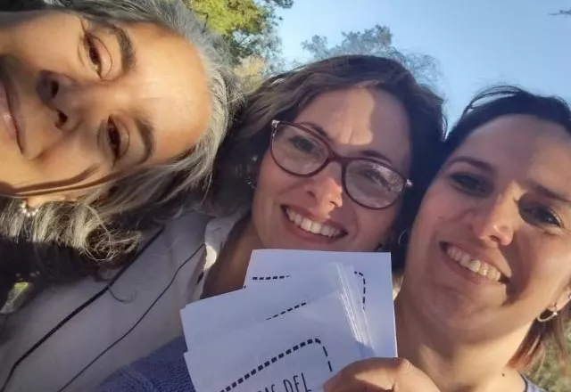 Paola, Diana y Sabrina de Grupo Azul Calamuchita
