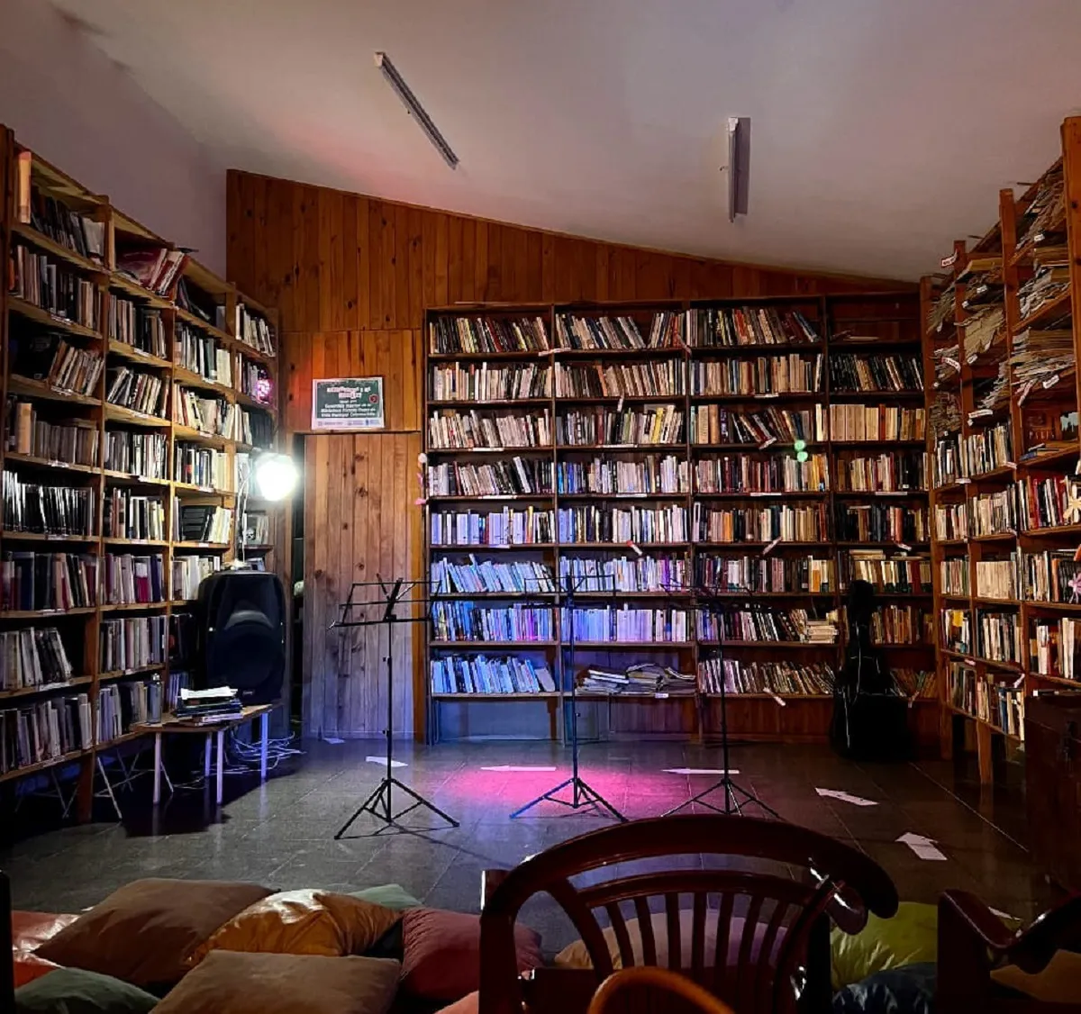 biblioteca villa rumipal