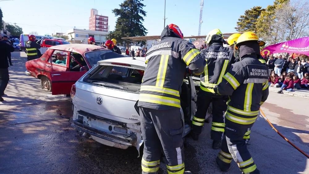 e9c64eba-1395-4203-be78-fdeab01545d8