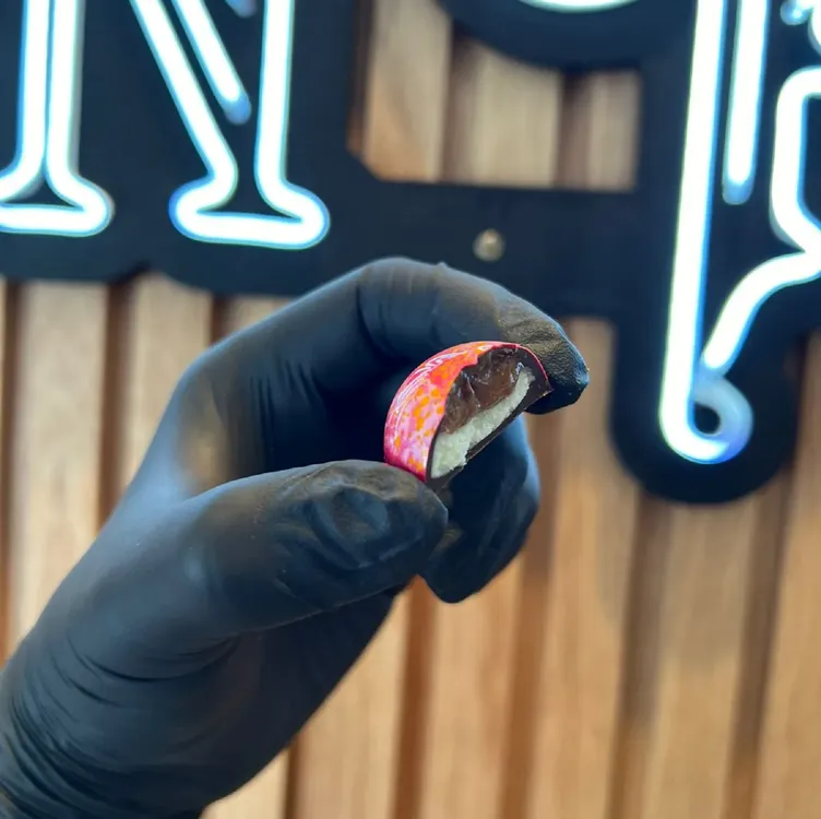 Bombón de amarena Von König