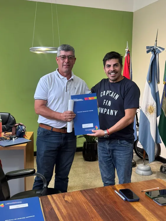 35bdf975-20b9-4f05-954d-dc42bfde24fc