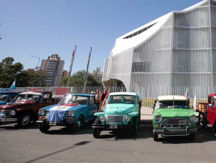 La Legislatura declaró al Rastrojero Patrimonio Cultural e Histórico