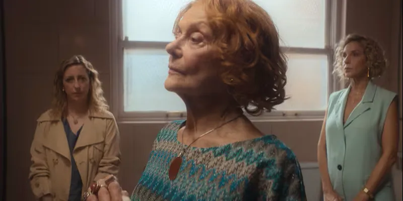 de-paciente-al-cine-la-mujer-que-inspiro-27-noches-y-la-polemica-sobre-las-internaciones-en-salud-mental-OWD2JDYHWZERPOYMHCHZHMSNJY