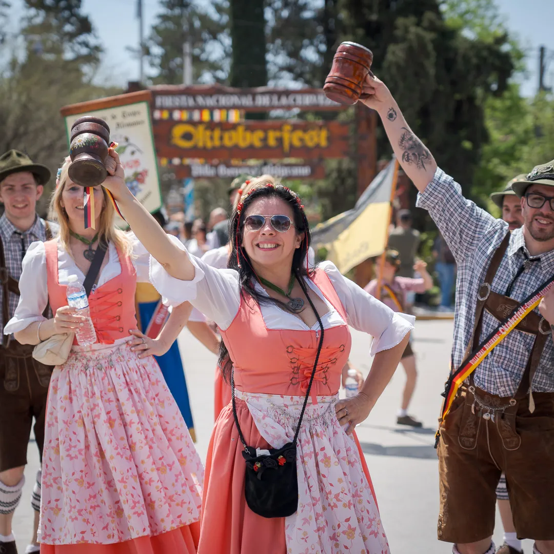 Desfile centro Oktoberfest de Villa General Belgrano (4)