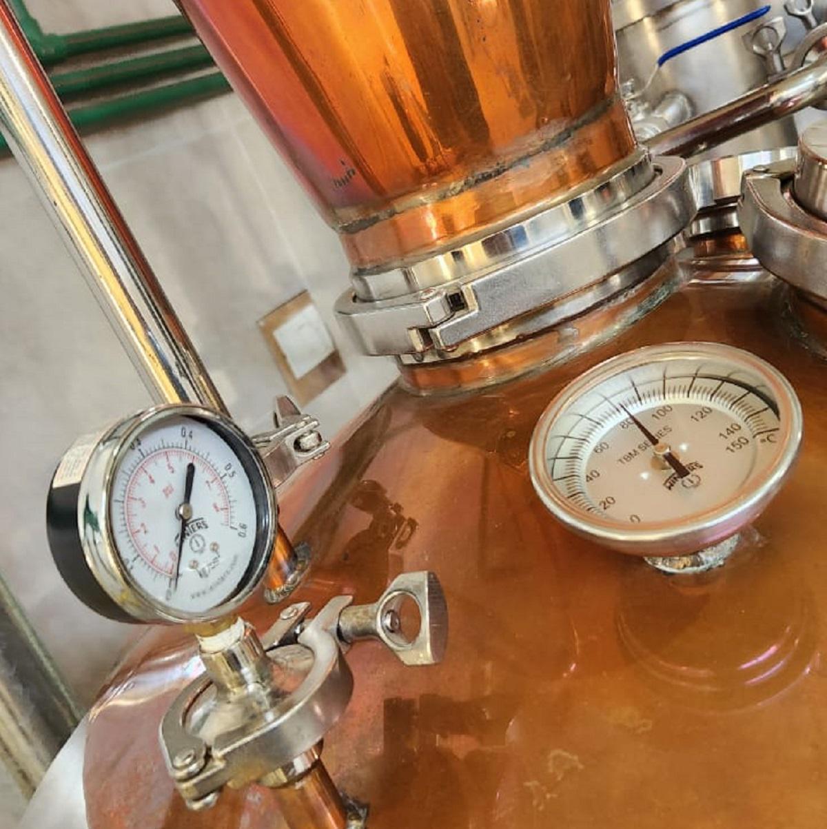 gin serrano destilería artesanal villa del dique