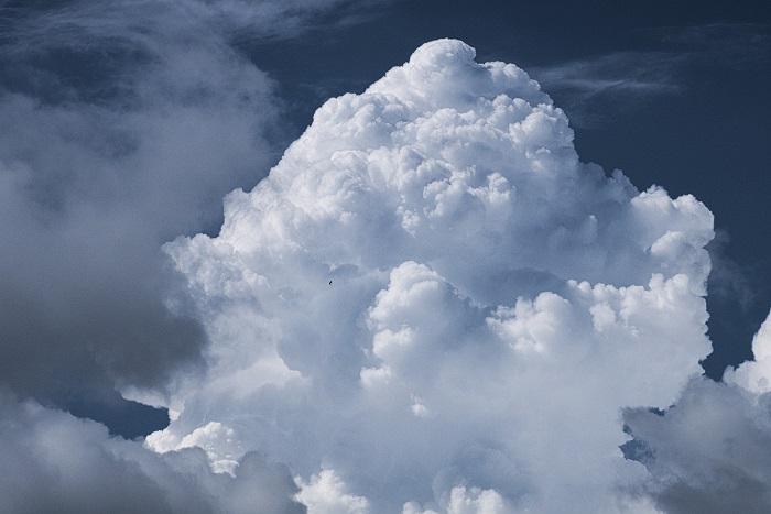 clouds-5368435_1920