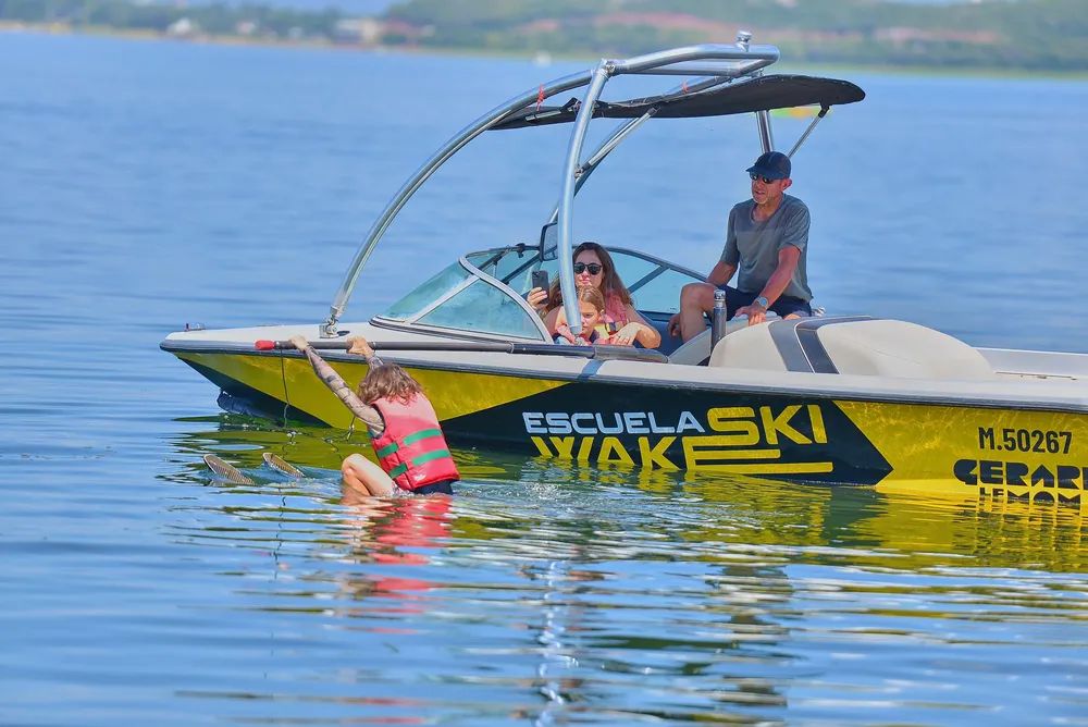 paseos en lancha gerard le moy