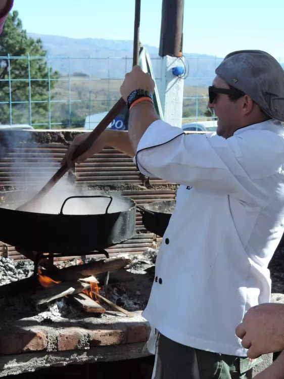 FIESTA DE LA COMIDA AL DISCO 02