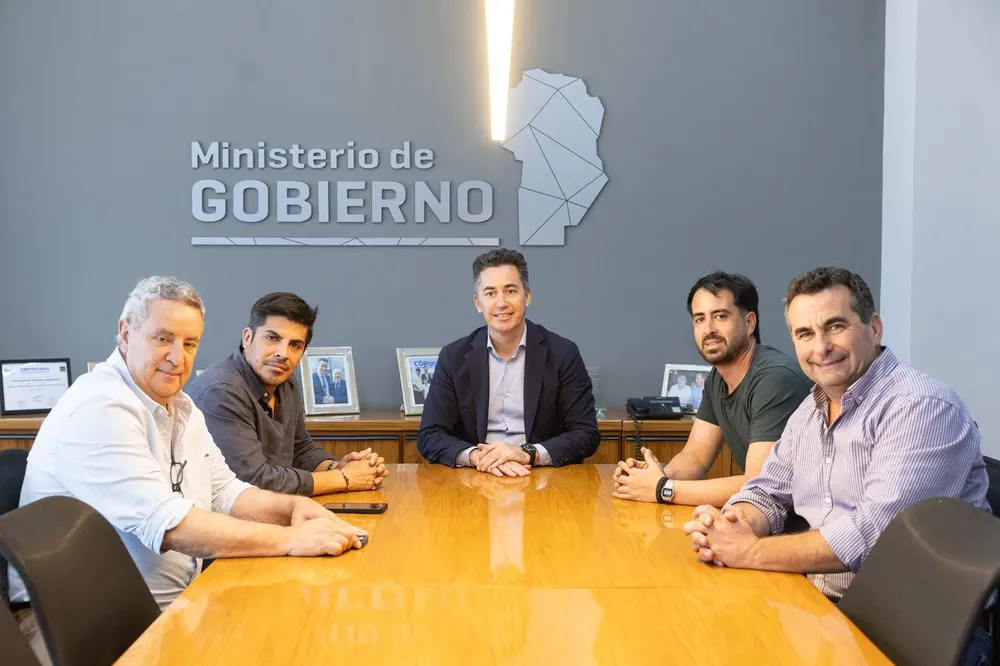 CALVO CON INTENDENTES DE CALAMUCHITA