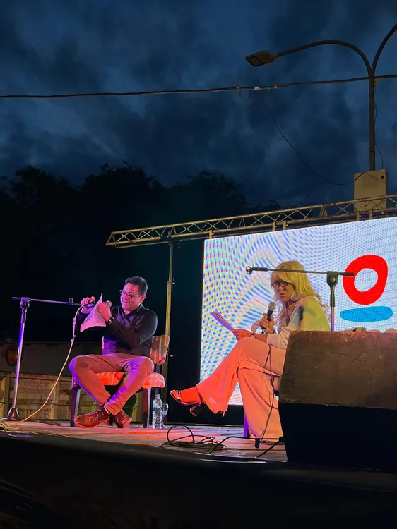 dcbf3015-5204-45ba-a753-07b494aa04b0