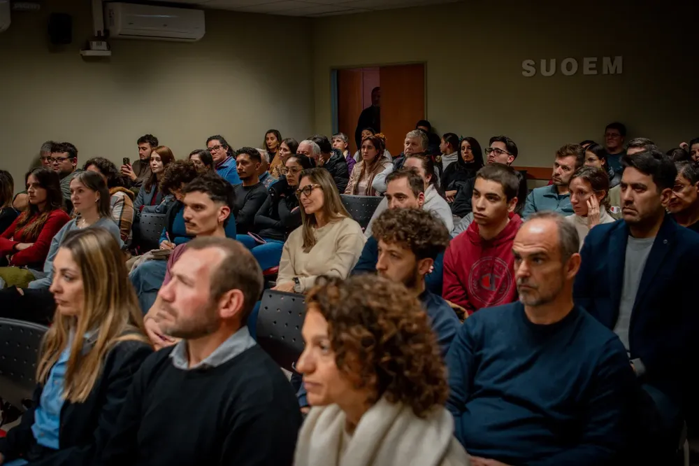 aa7fc44b-1f48-4a14-b455-1c9ce0ca568e