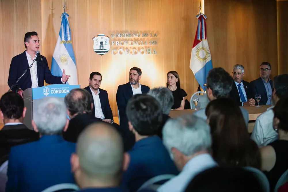 64ceb0fd-f386-45ff-932d-13af261ae9aa