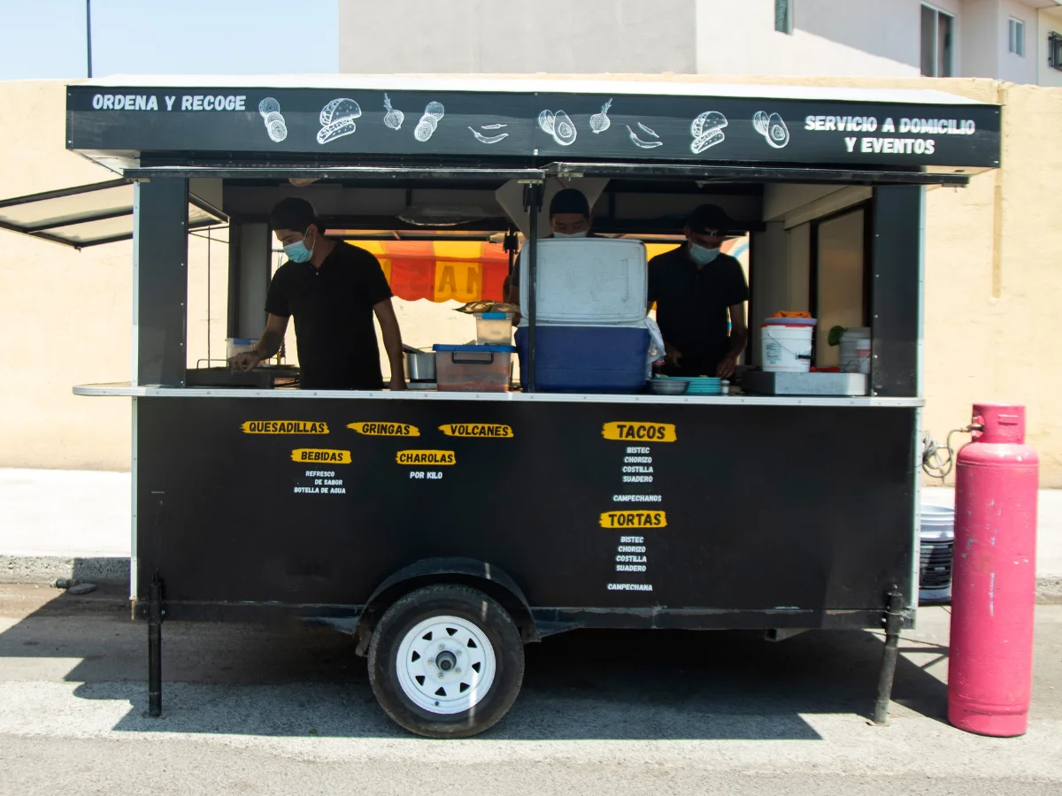 food truck frost cargo (1)